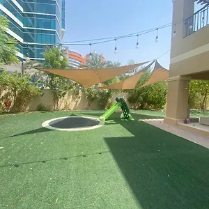 spacious-4-bedroom-villa-children-friendly.dubaihotelsoffers.com/